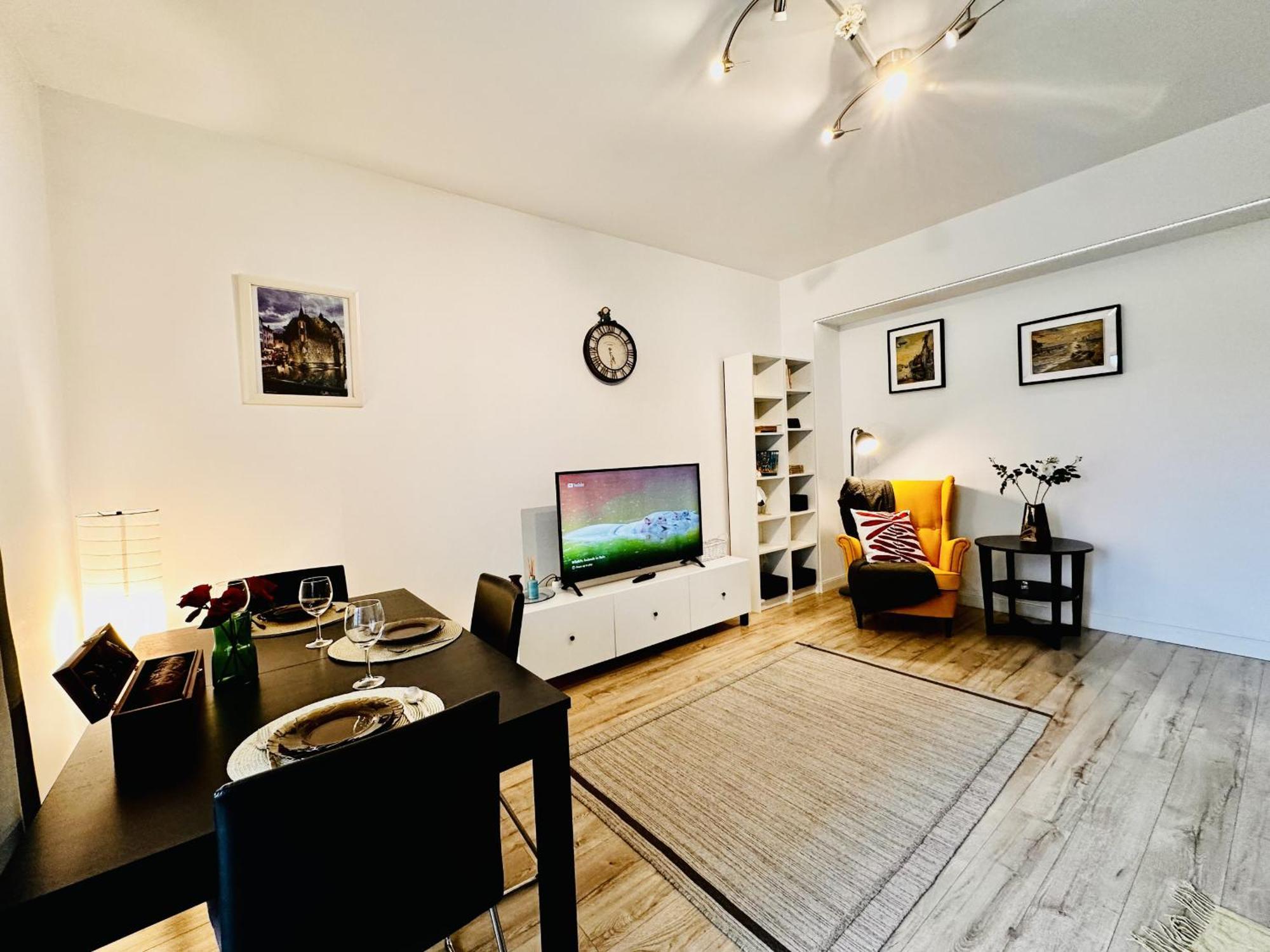 Novum Comfort Bukarest Exteriör bild