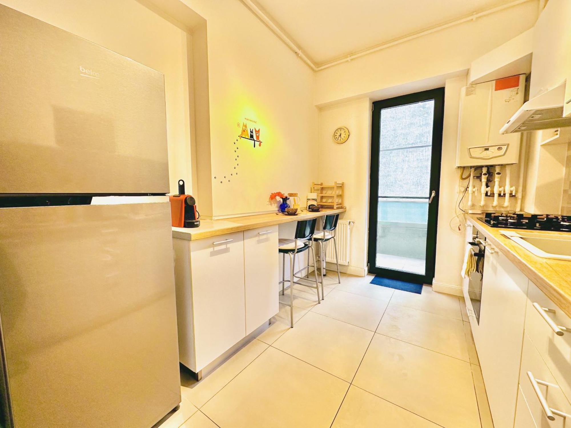 Novum Comfort Bukarest Exteriör bild
