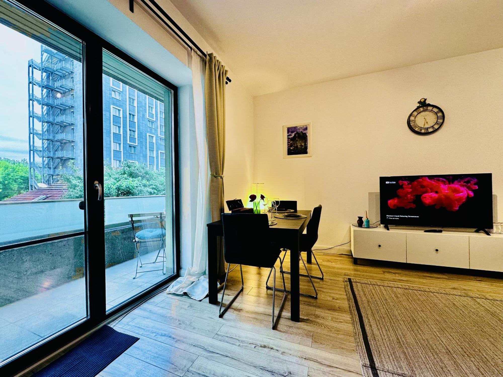 Novum Comfort Bukarest Exteriör bild